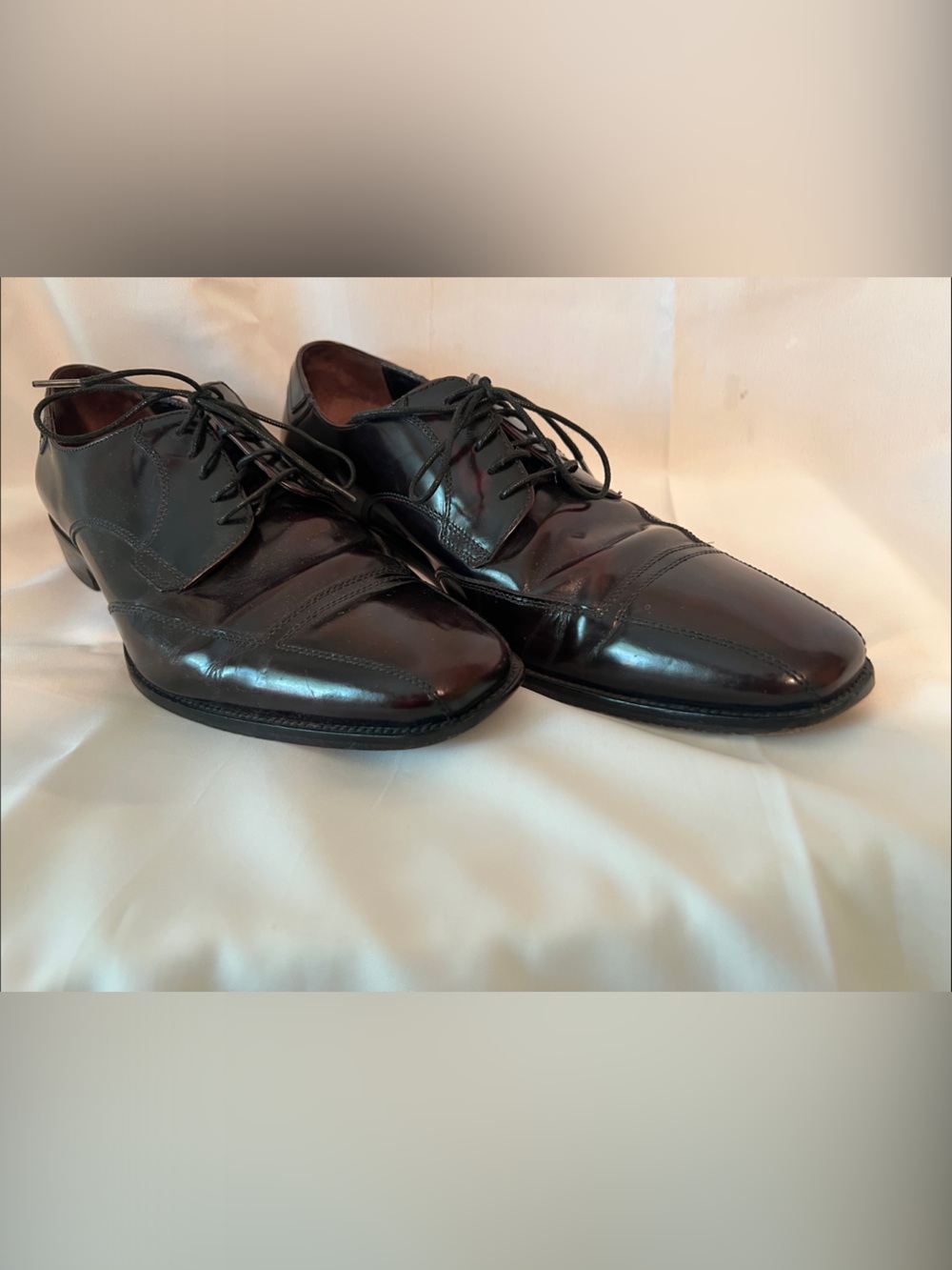 Johnston & Murphy Men's Brown Leather Oxfords